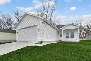 3941 Riverdale Ave, Lake Station, IN 46405 - Photo 1