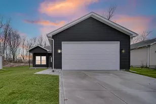 3933 Riverdale Ave, Lake Station, IN 46405 - Photo 2