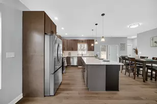 3933 Riverdale Ave, Lake Station, IN 46405 - Photo 12