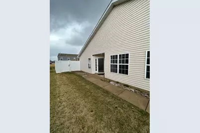 6878 Marsh View Street, Merrillville, IN 46410 - Photo 2