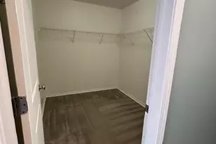 6878 Marsh View St, Merrillville, IN 46410 - Photo 8