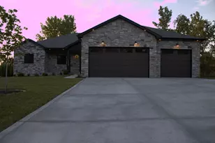 754 Cirque Dr, Crown Point, IN 46307 - Photo 2