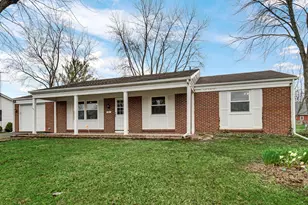 721 Fox River Rd, Valparaiso, IN 46385 - Photo 2