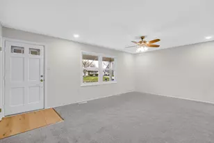 721 Fox River Rd, Valparaiso, IN 46385 - Photo 4