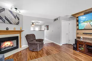 1818 Golden Oak Ct, Crown Point, IN 46307 - Photo 4