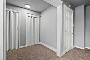 565 Jackson St, Gary, IN 46402 - Photo 14