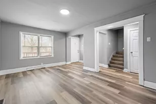 565 Jackson St, Gary, IN 46402 - Photo 4