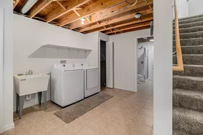 2352 Four Seasons Parkway, Crown Point, IN 46307 - Photo 16