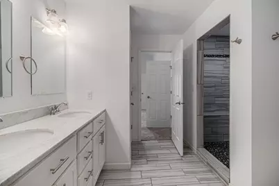 2352 Four Seasons Parkway, Crown Point, IN 46307 - Photo 8