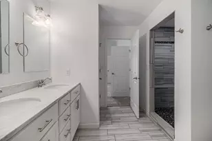 2352 Four Seasons Pkwy, Crown Point, IN 46307 - Photo 8