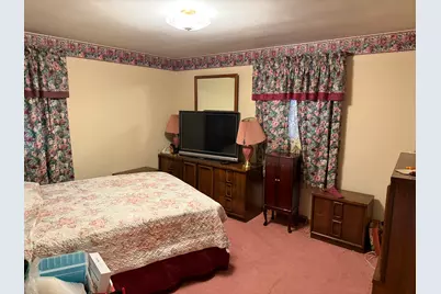 305 W 35th Avenue, Griffith, IN 46319 - Photo 8