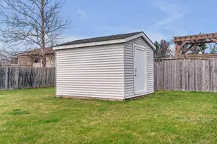 339 Azalea Ln, Lowell, IN 46356 - Photo 22