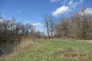 621 Yellowstone Dr, Hebron, IN 46341 - Photo 1