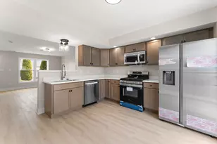 1009 Windsor Ln, Dyer, IN 46311 - Photo 8