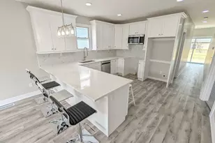 1105 Truman St, Hammond, IN 46320 - Photo 4