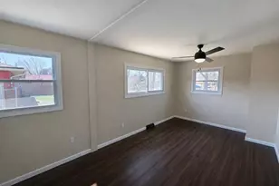 5768 Roosevelt Pl, Merrillville, IN 46410 - Photo 6