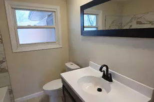 5768 Roosevelt Pl, Merrillville, IN 46410 - Photo 8
