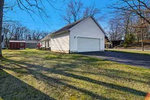 1510 Ash St, Chesterton, IN 46304 - Photo 4