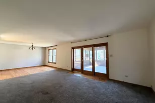 2710 Wood Dr, Dyer, IN 46311 - Photo 10