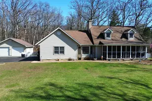 490 W 75 S, Valparaiso, IN 46385 - Photo 1