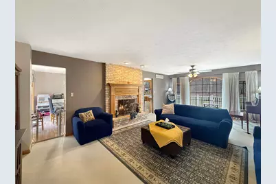 490 W 75 S, Valparaiso, IN 46385 - Photo 2