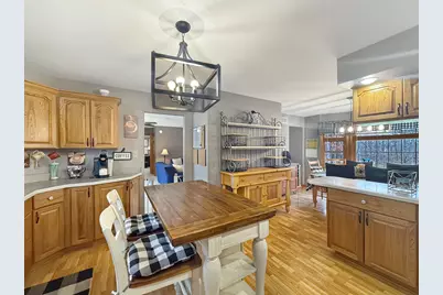 490 W 75 S, Valparaiso, IN 46385 - Photo 6