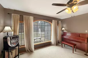 490 W 75 S, Valparaiso, IN 46385 - Photo 4