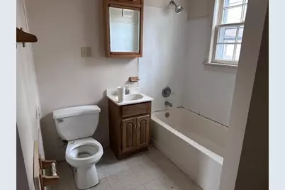 516 W 13th Street, La Porte, IN 46350 - Photo 10