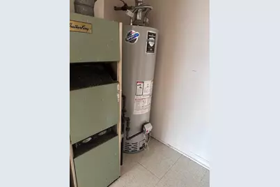 516 W 13th Street, La Porte, IN 46350 - Photo 12