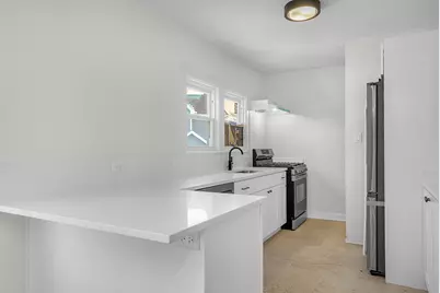 817 E 11th Street, Michigan City, IN 46360 - Photo 10