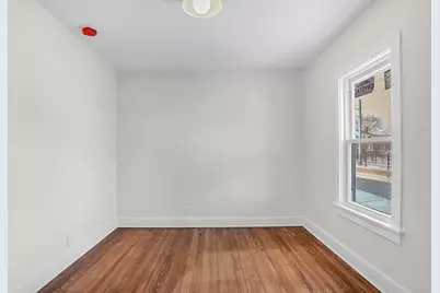 817 E 11th Street, Michigan City, IN 46360 - Photo 8