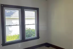 812 S Lake Park Ave, Hobart, IN 46342 - Photo 8