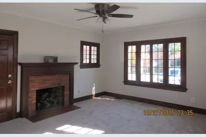 812 S Lake Park Avenue, Hobart, IN 46342 - Photo 2