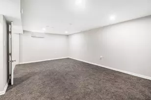 1272 E 36th Pl, Gary, IN 46409 - Photo 12