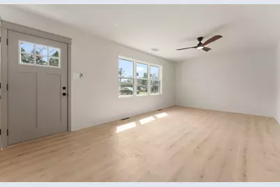 2403 Thomas Road, Valparaiso, IN 46383 - Photo 4