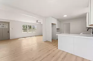 2403 Thomas Rd, Valparaiso, IN 46383 - Photo 8