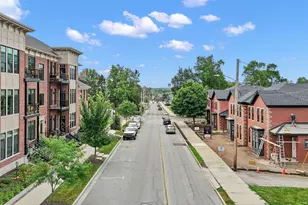 204 N Campbell St, Valparaiso, IN 46385 - Photo 2