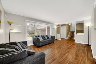 1814 Tulip Ln, Munster, IN 46321 - Photo 4