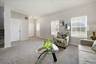 2708 Westwind Dr, Valparaiso, IN 46385 - Photo 6