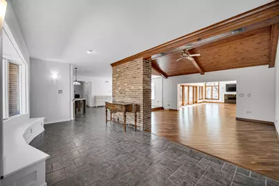 9894 W Oakridge Drive, Saint John, IN 46373 - Photo 4