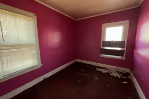 128 W 41st Ave, Gary, IN 46408 - Photo 10