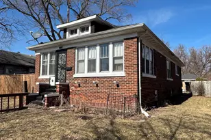 128 W 41st Ave, Gary, IN 46408 - Photo 2