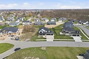 11241 Oak Ridge Ct, Crown Point, IN 46307 - Photo 60