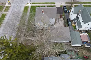 102 S Newton St, Goodland, IN 47948 - Photo 8