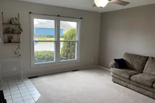 2201 Milford Ct, Valparaiso, IN 46383 - Photo 4