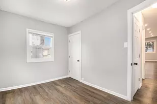 5207 W 4th Pl, Gary, IN 46406 - Photo 8