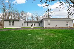 1395 Waverly Rd, Chesterton, IN 46304 - Photo 2