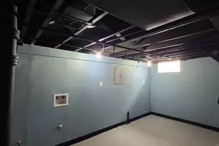 908 E 45th Ave, Gary, IN 46409 - Photo 16