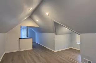 908 E 45th Ave, Gary, IN 46409 - Photo 10