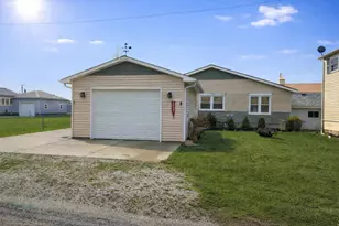 5027 E Woodland Dr, Knox, IN 46534 - Photo 24